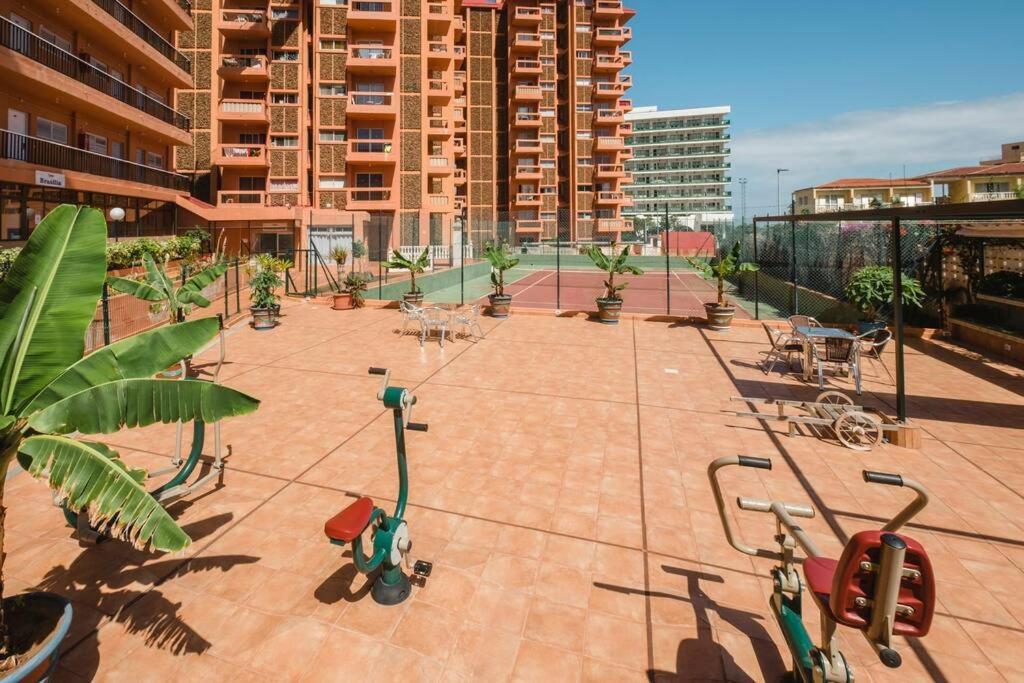With Balcony And Swimming Pool Appartamento *