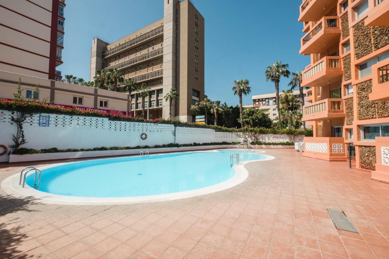 With Balcony And Swimming Pool Appartamento